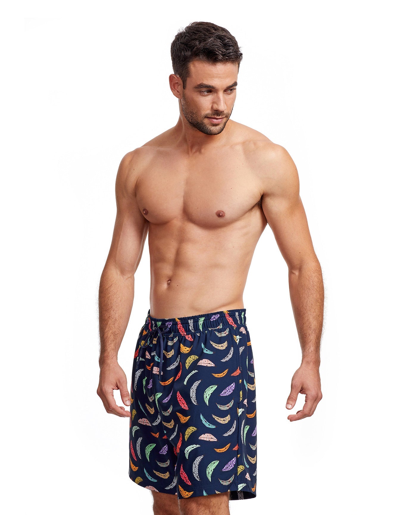 Side View View Of Gottex Men 7-Inch Swim Trunks | GOTTEX MEN GRAPHIC BLUE FEATHERS