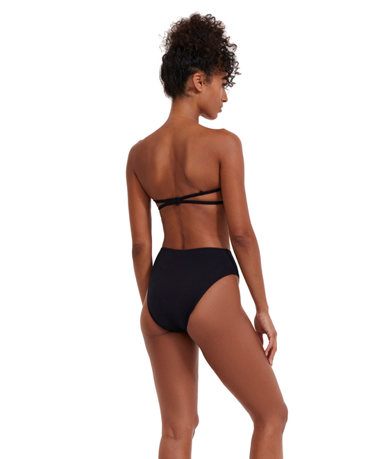 Back View Of Flirtt Solid Underwire Back Strap Bikini Top | Flirtt Solid Black